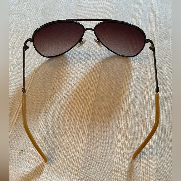 Cole Haan Women’s Aviator Sunglasses Gold Frames - Picture 5 of 5